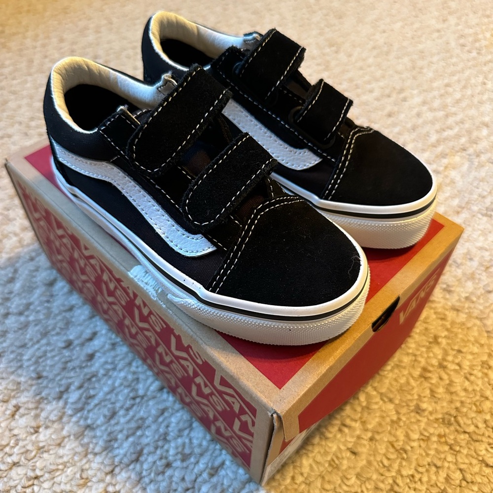 Vans Kids Black and White Velcro Old Skool Sneakers